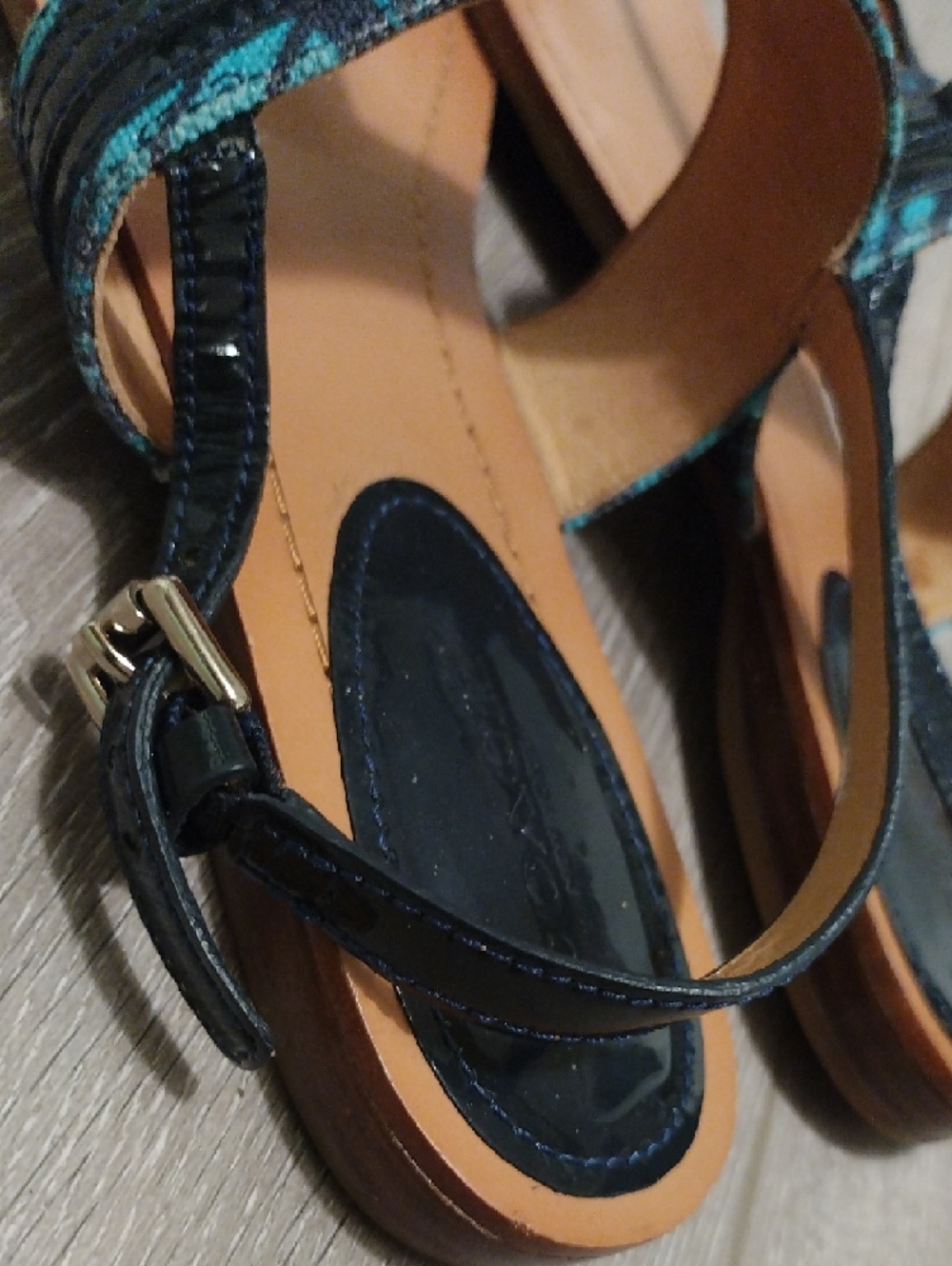 Coach Women’s Teal & Black Sandals - Picture 5 of 17